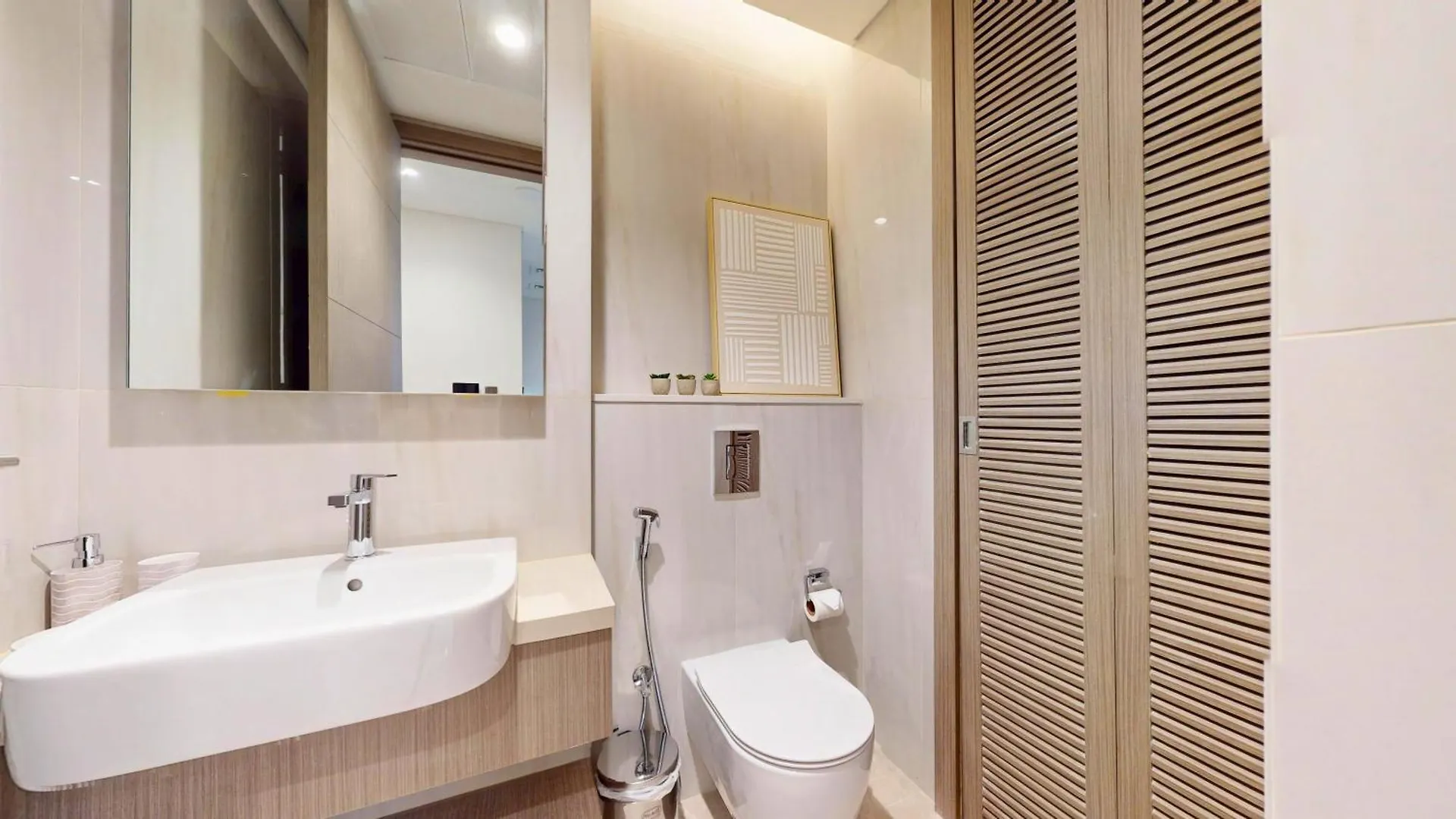 Signature 1Br In Dubai Coveted Business Bay Apartment