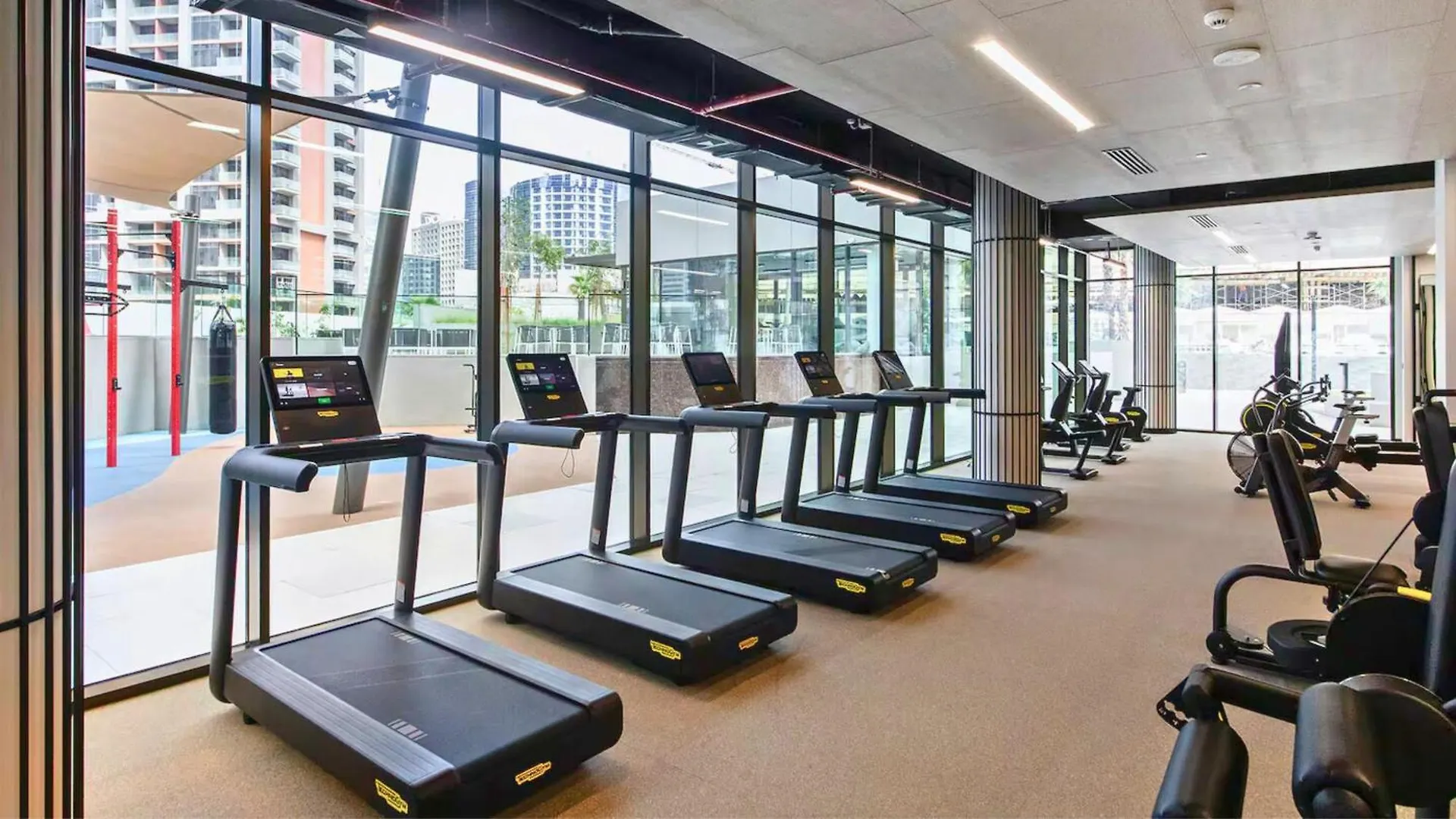 Signature 1Br In Dubai Coveted Business Bay Apartment